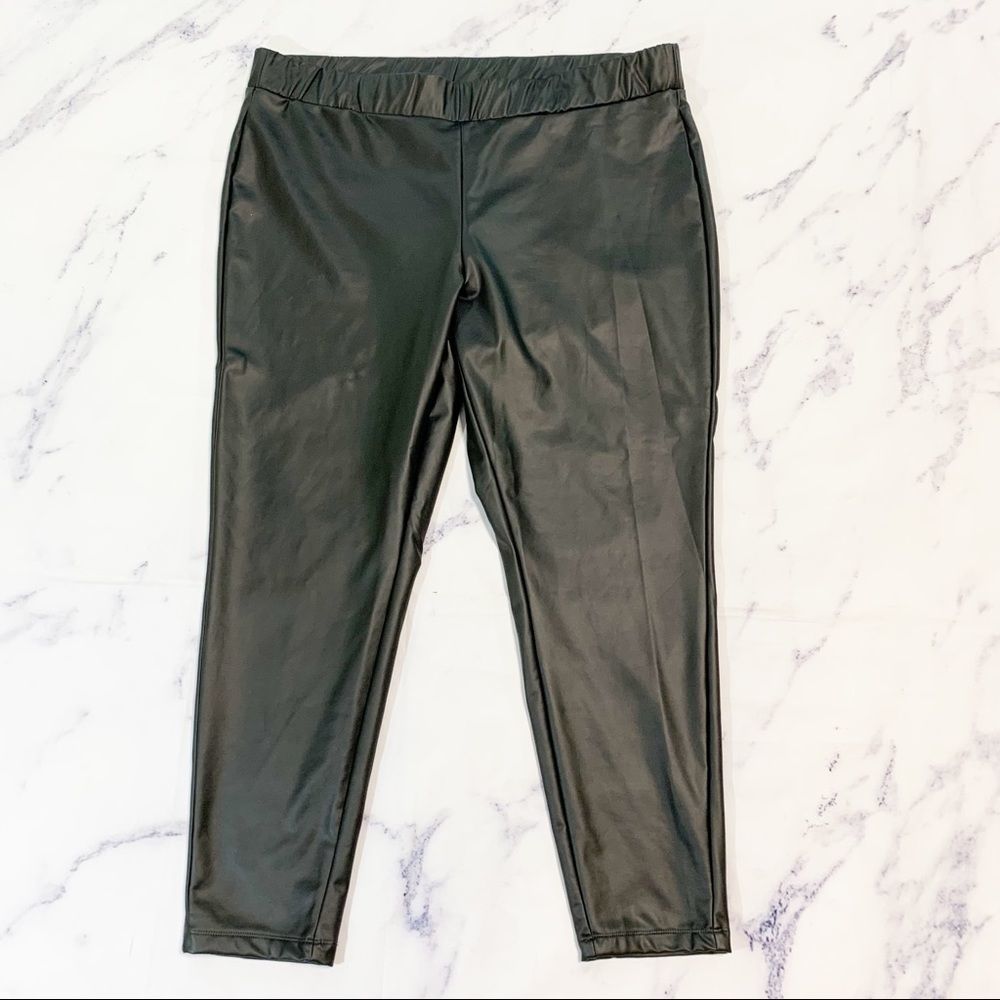 Ava & Viv Faux Leather Leggings 2X
